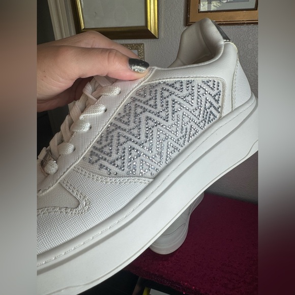 ALDO 🤍 Women's White & Silver Rhinestone Sneakers (Size 9) 🏷️ NEW w TAGS - Picture 14 of 15